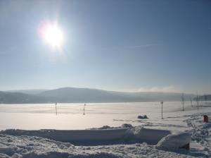 Lipno meer in de winter.